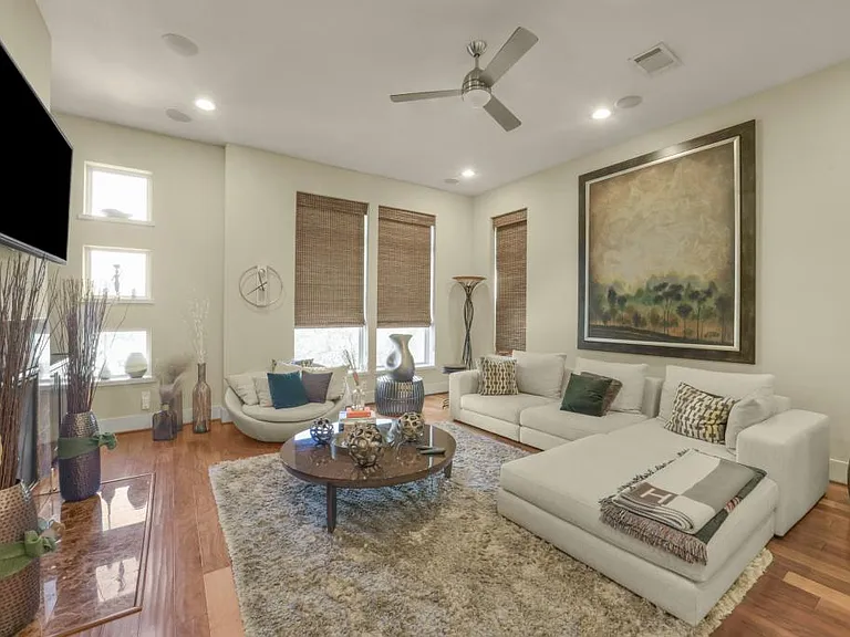 5425A Hidalgo St — Photo 10
