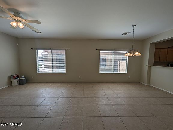 3rd image of 2363 N Smithsonian Dr