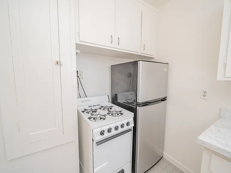 159 17th Street — Photo 7