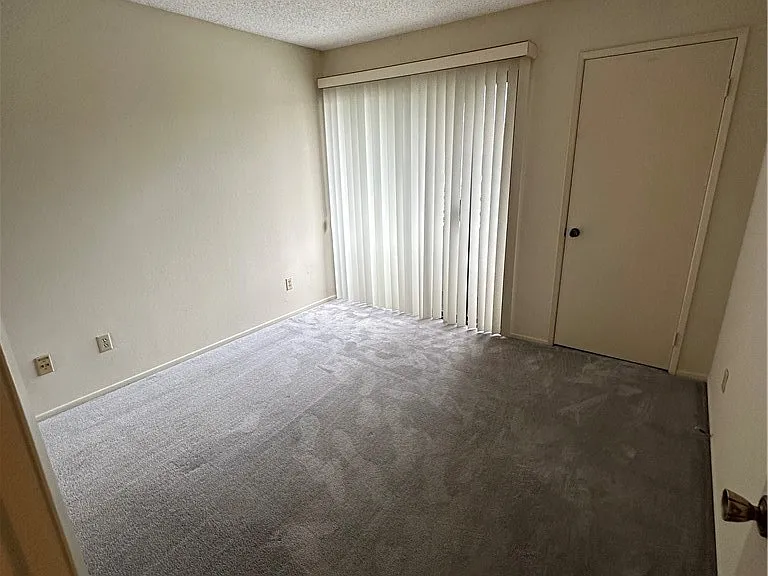 420 Milford St — Photo 40