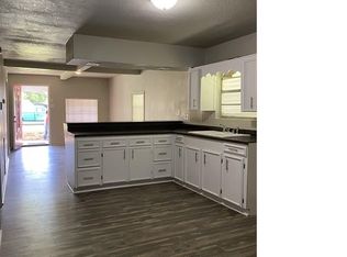 824 Chestnut Dr, La Marque, TX 77568