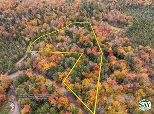 32 Brunswick Rd, Saranac Lake, NY 12983