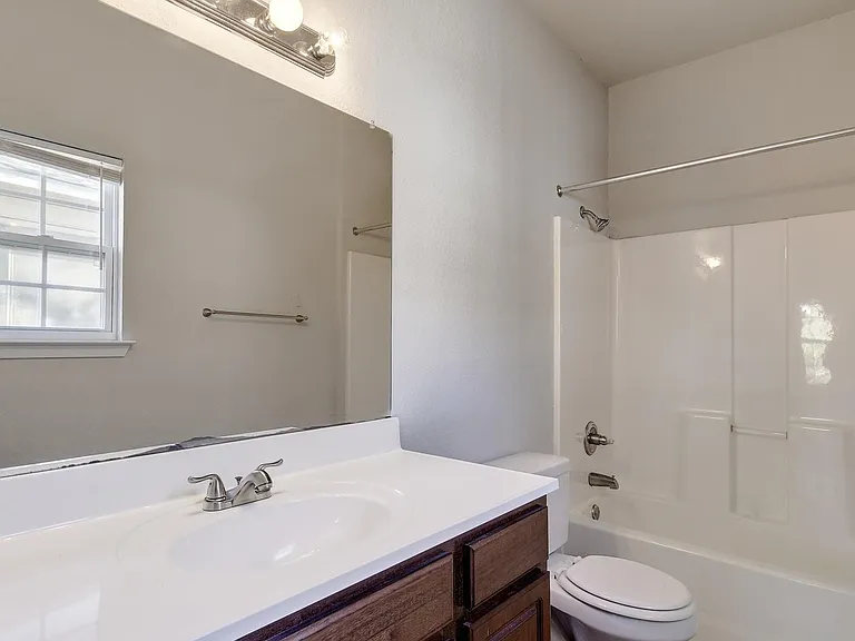 2206 Pennsylvania Ave #A — Photo 13