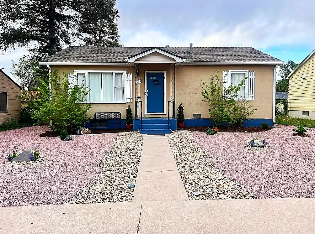 Flexible Room Rental! Located Near Campuses and Medical Centers! — Photo 2