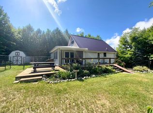 1595 Catob Rd, Harbor Springs, MI 49740