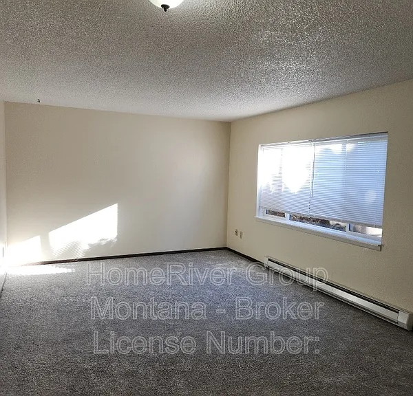 2121 S 4th St W #D — Photo 7