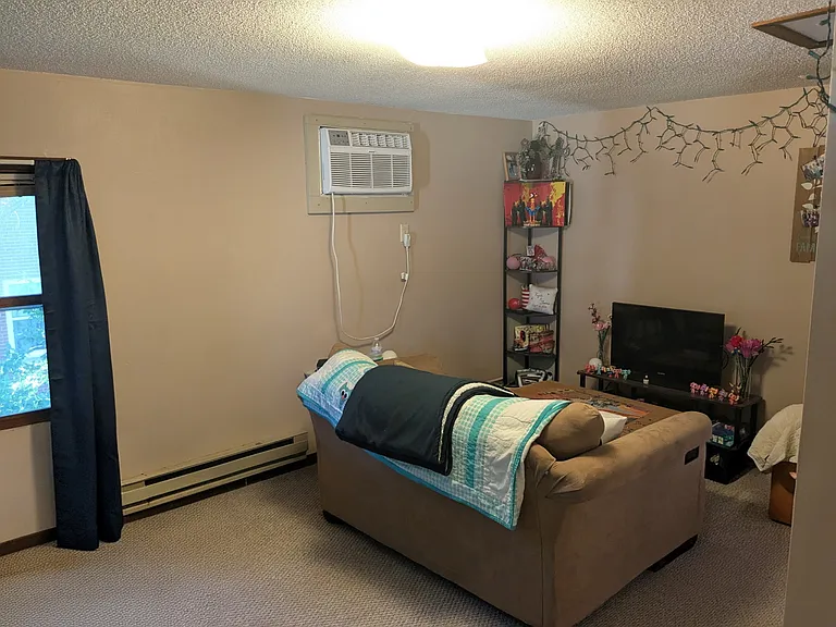120 N Arch St #2 — Photo 4
