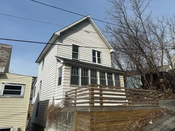 23 Harris St, North Adams, MA 01247