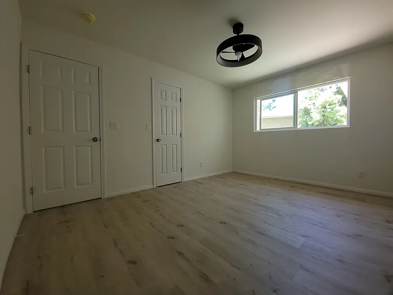 629 Sunset Dr — Photo 9