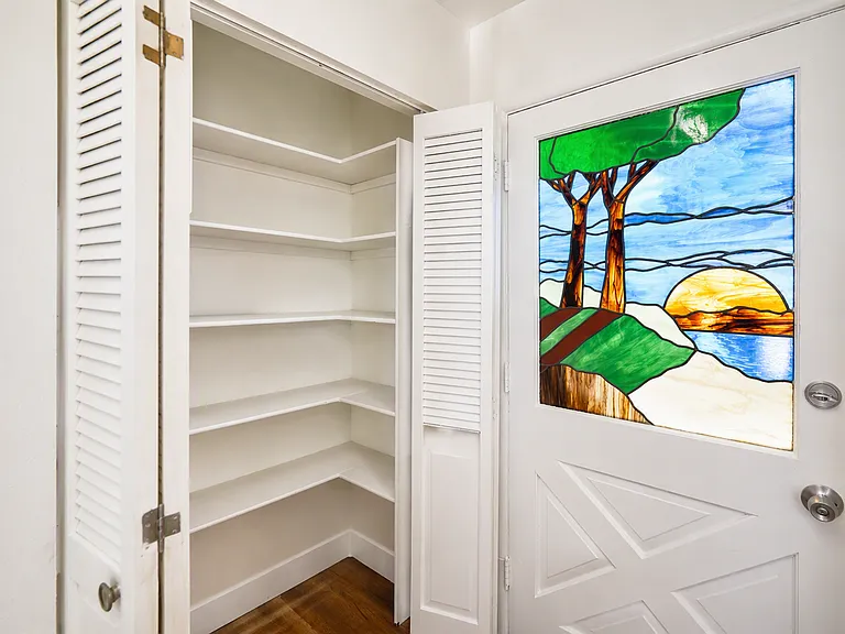220 Lilac Ct — Photo 6