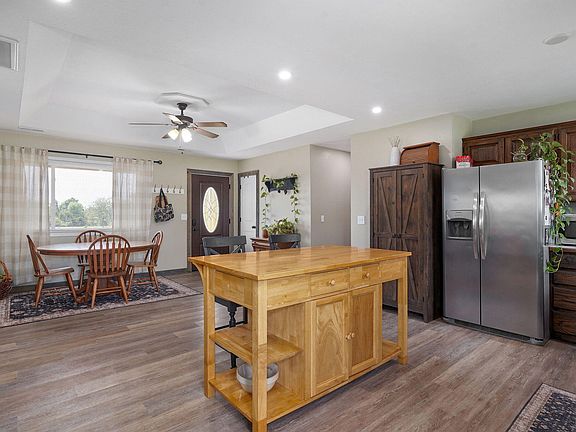 5th image of 1452 Slagle Road