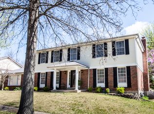 14225 Dinsmoor Dr, Chesterfield, MO