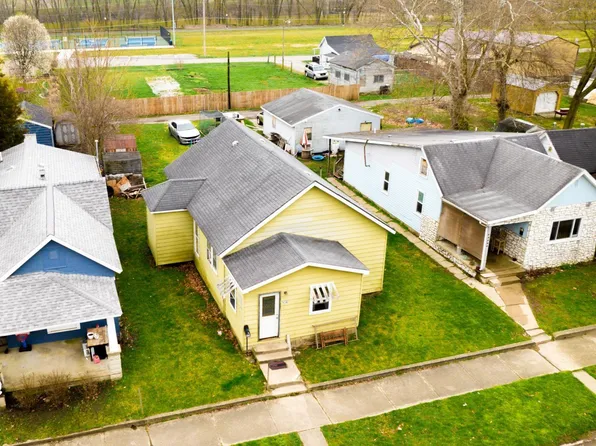 305 W 2nd St, Peru, IN 46970