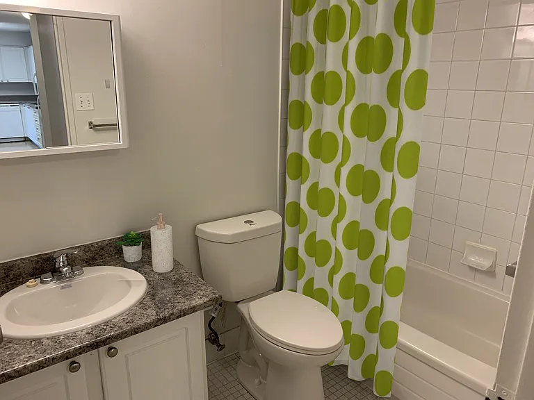 1547 Mississauga Valley Blvd — Photo 7