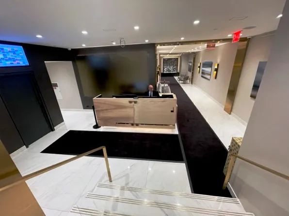 150 West 51st Street image 9 of 14