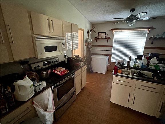 2nd image of 2293 BELEN DRIVE