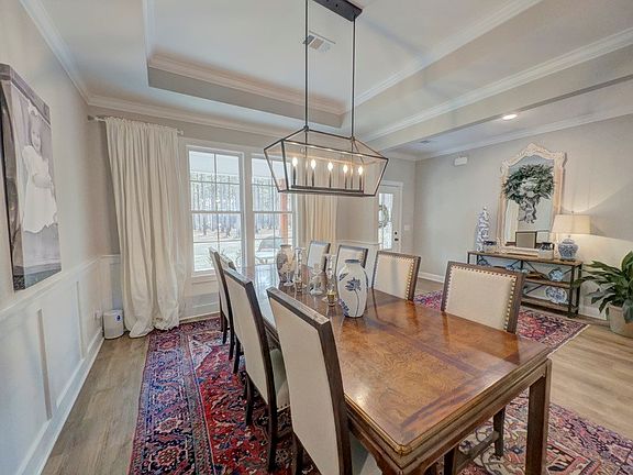5th image of 2123 Lee Road 240