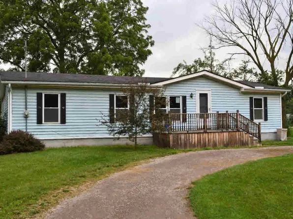 1247 Elizabeth St, Mount Morris, MI 48458