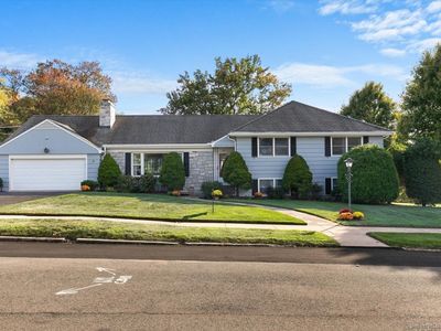 55 Ranch Road, Hamden, CT, 06517