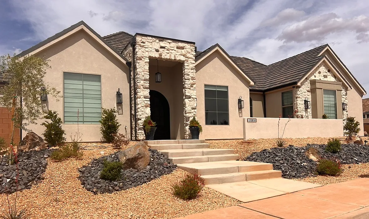 5 bed, 3.5 bath, 2900 sqft, $4,000 — Photo 1