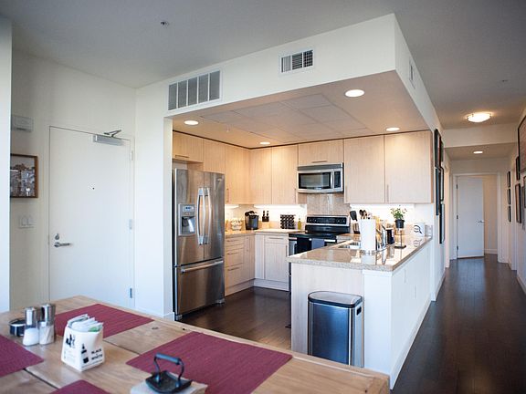 5th image of 88 Bush St Unit 1131