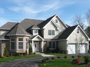 19 Greg Ct, Wayne, NJ 07470