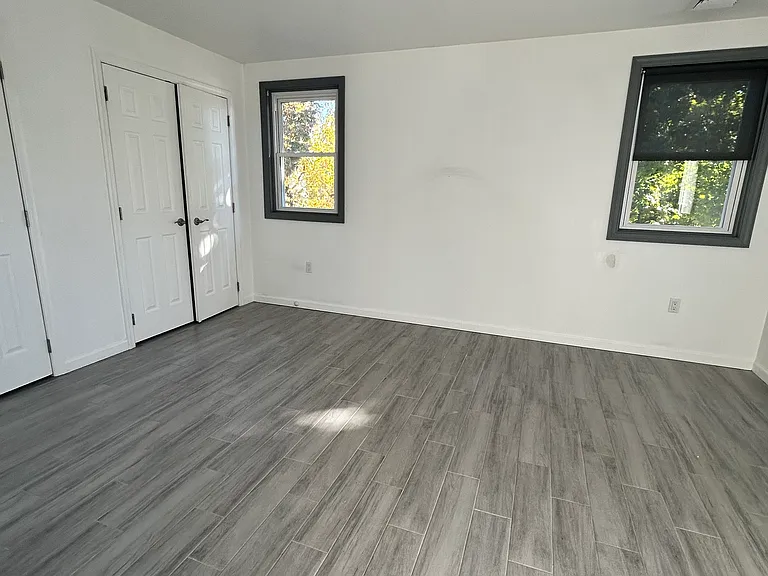 19 Oak St #2 — Photo 5
