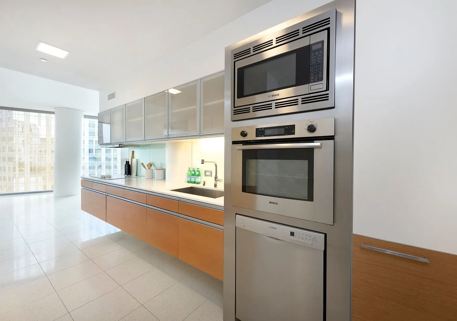 Fantastic 1 Bedroom At Veer Towers. — Photo 3
