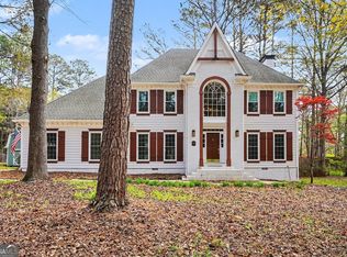 105 Tiffany Ct, Locust Grove, GA 30248