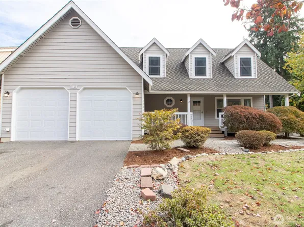 7648 Oak Park Place NW, Bremerton, WA 98311