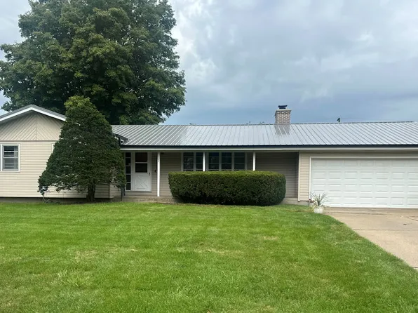 122 Shirley Ave, Rochelle, IL 61068