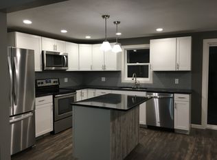 1711 Chestnut St, Winona Lake, IN 46590