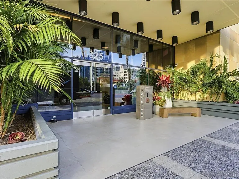 1325 Pacific Hwy #805 — Photo 20
