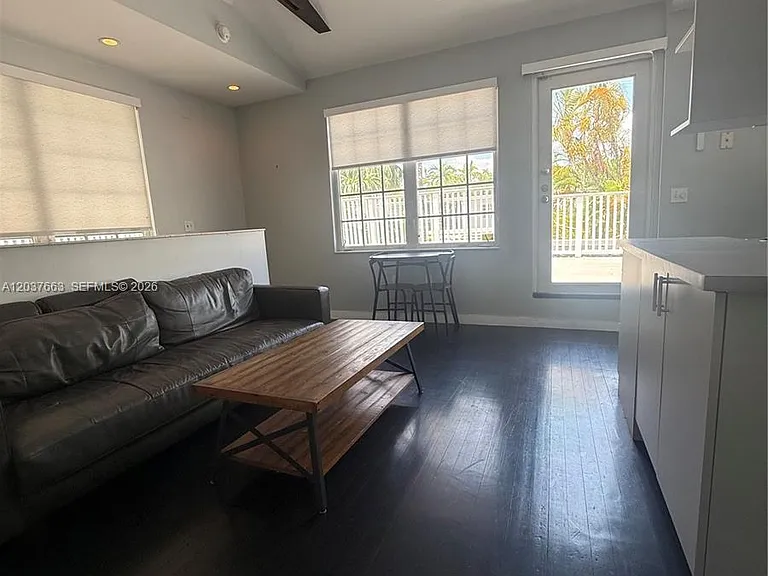 912 Euclid Ave #2 — Photo 14