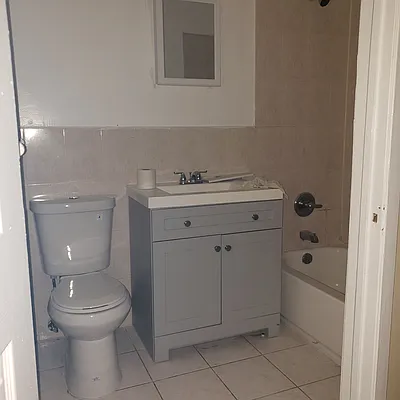 Rented by Capri Jet Realty Corp | media 14