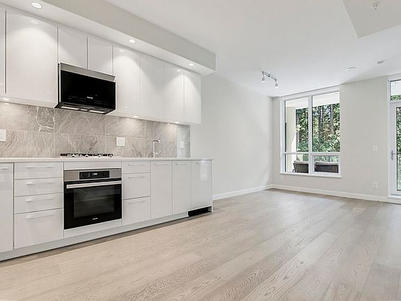 3rd image of 5608 Berton Ave #607