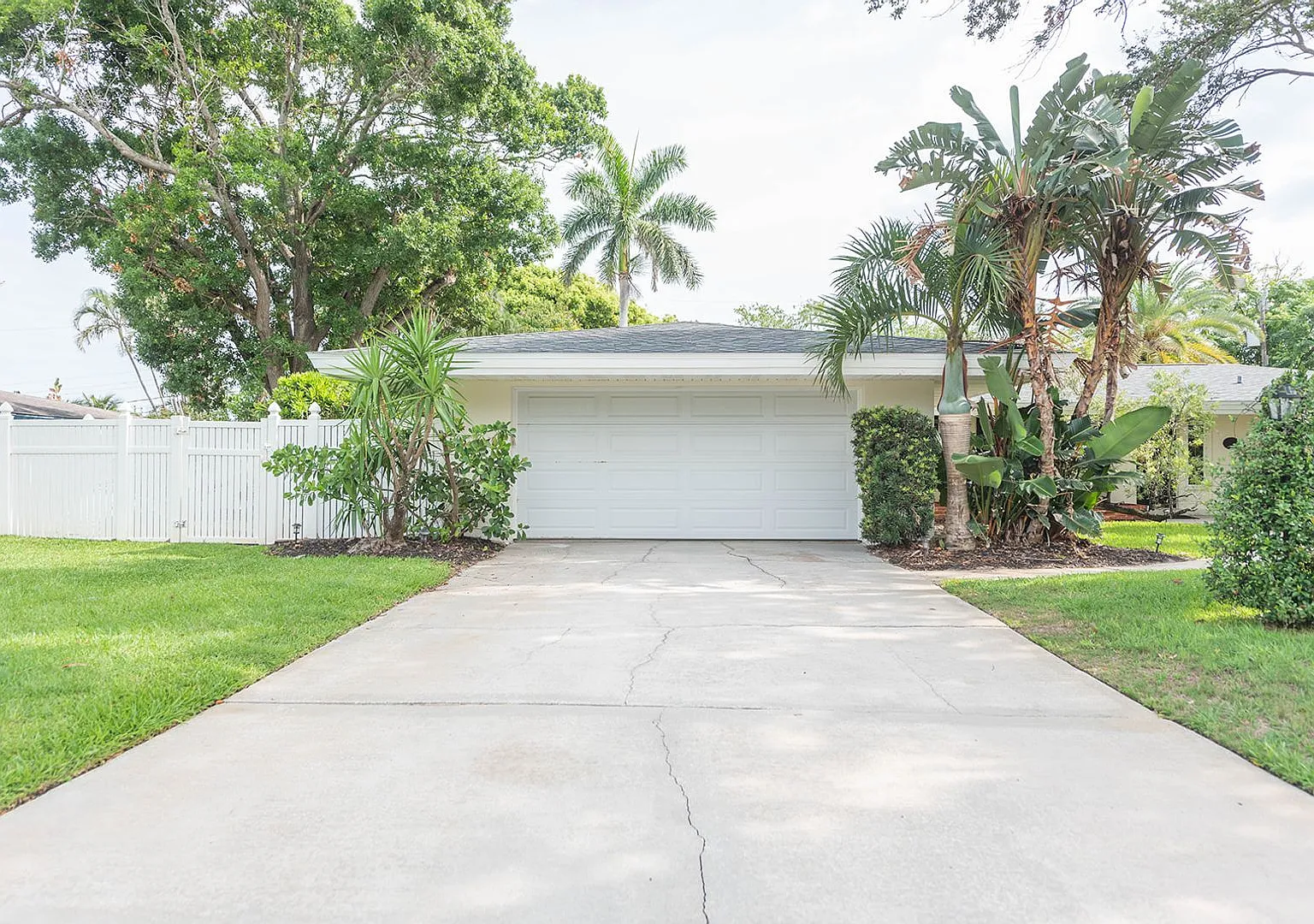 508 Poinsetta Rd — Photo 1