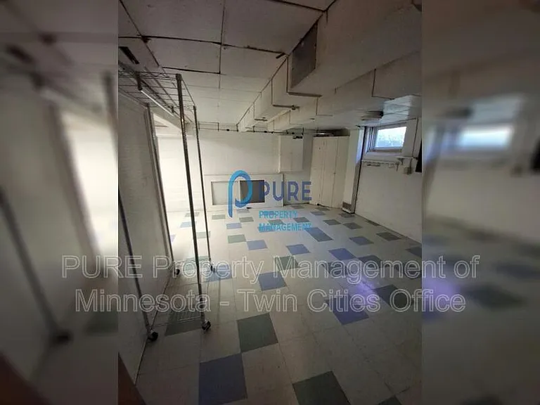 1236 James Ave — Photo 19