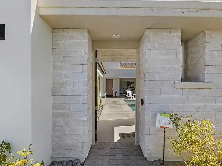 50888 Cereza — Photo 17