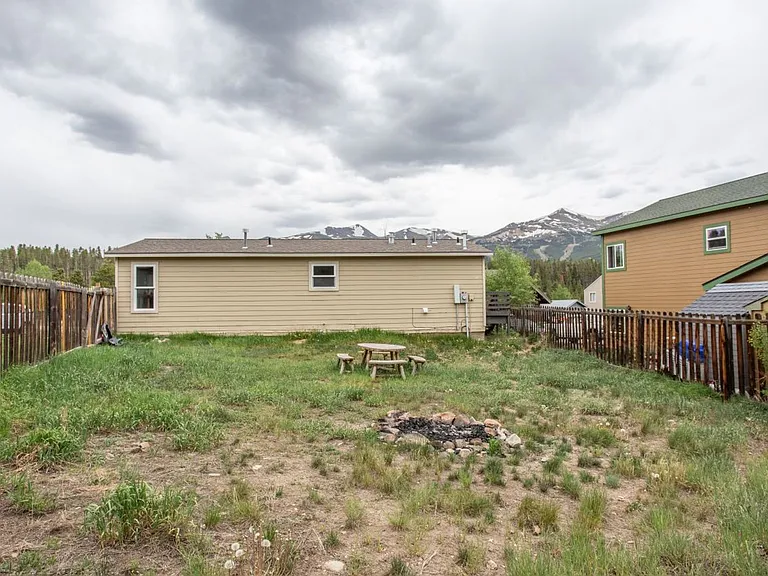 106 Reliance Dr — Photo 25