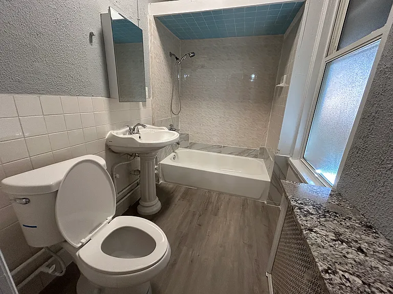 260 Webster Ave #B — Photo 10