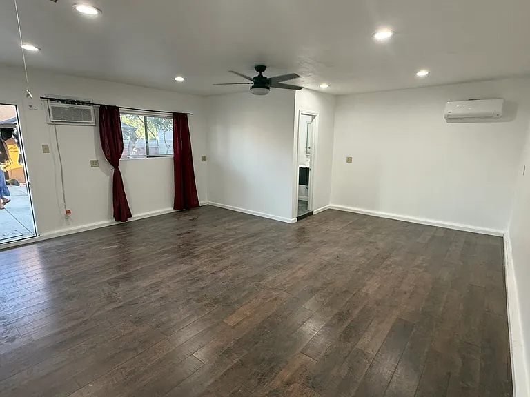 10257 Olive St — Photo 33