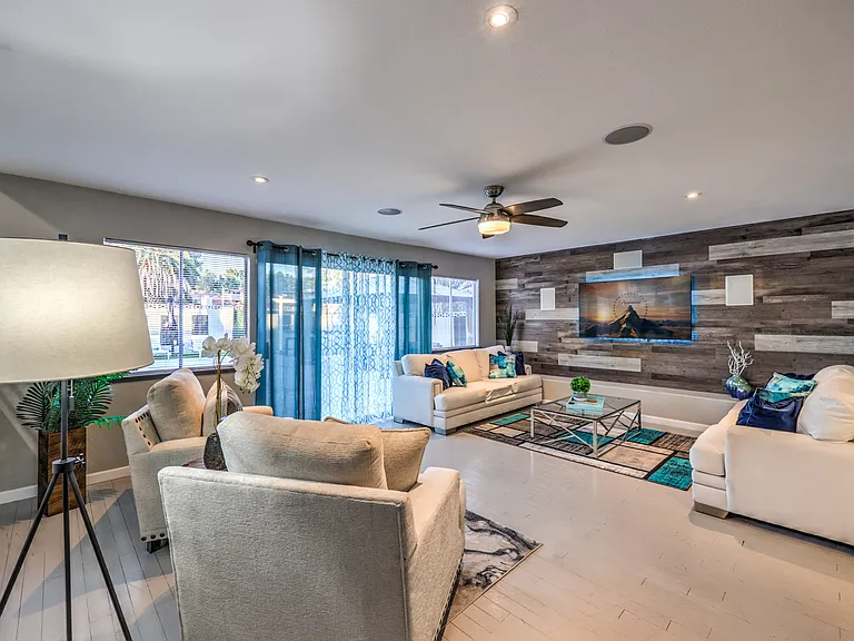 950 Elysian Dr — Photo 16