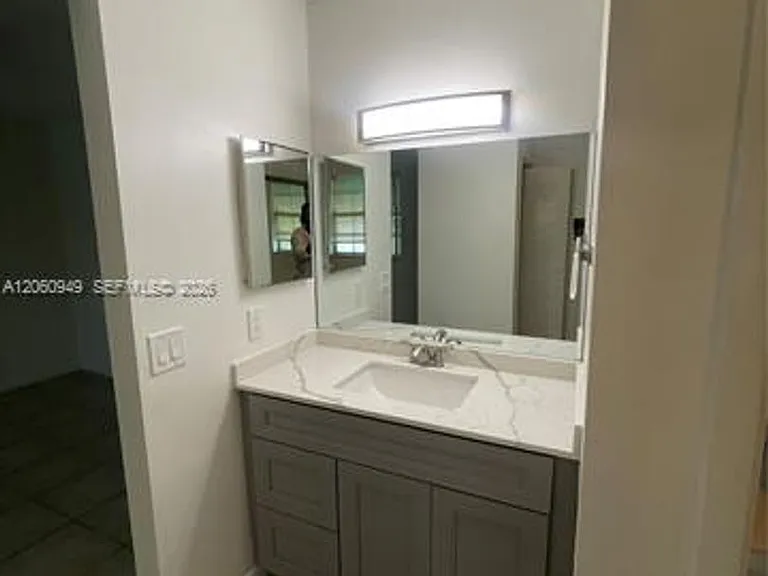12370 SW 52nd Pl #Townhouse 12370 — Photo 27