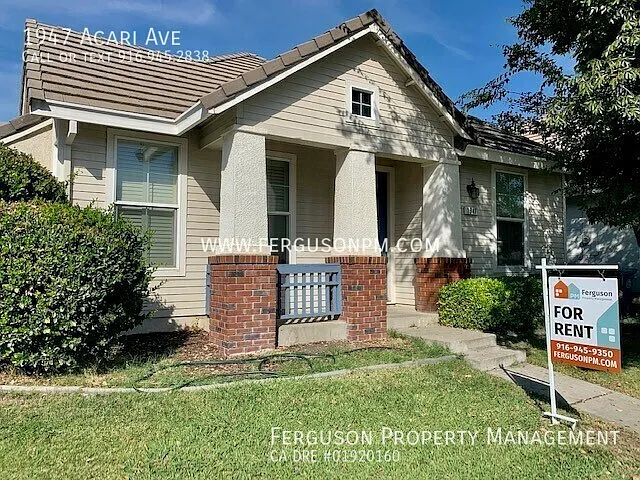 1947 Acari Ave — Photo 1