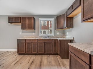 37-39 Clantoy St, Springfield, MA 01104