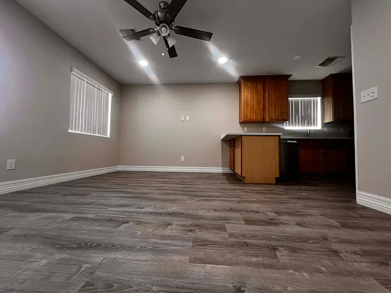 396 Riverfront Dr — Photo 123