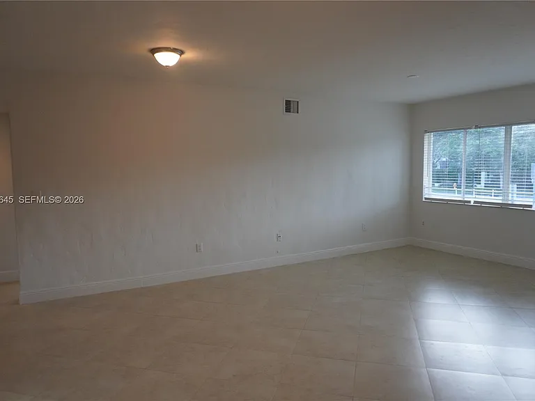 2880 Pine Tree Dr #2 — Photo 6