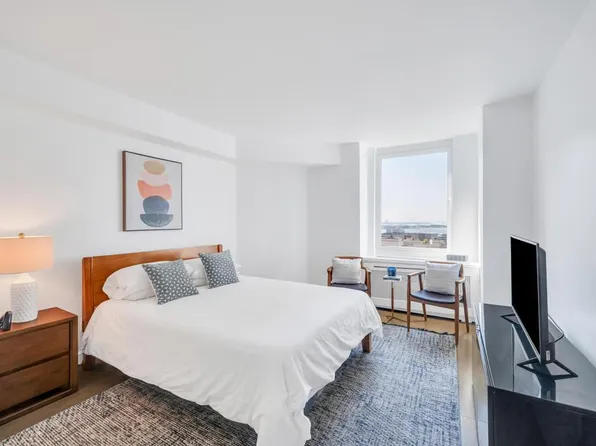 333 Rector Place image 13 of 25