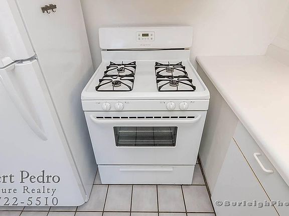 5th image of 126 Jeter St Unit B